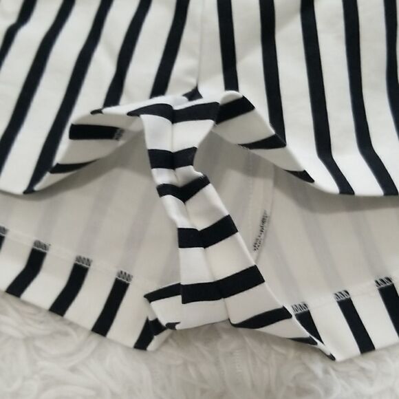 Stella & Jamie Black and White Stripe Shorts Sz Small - Picture 6 of 6